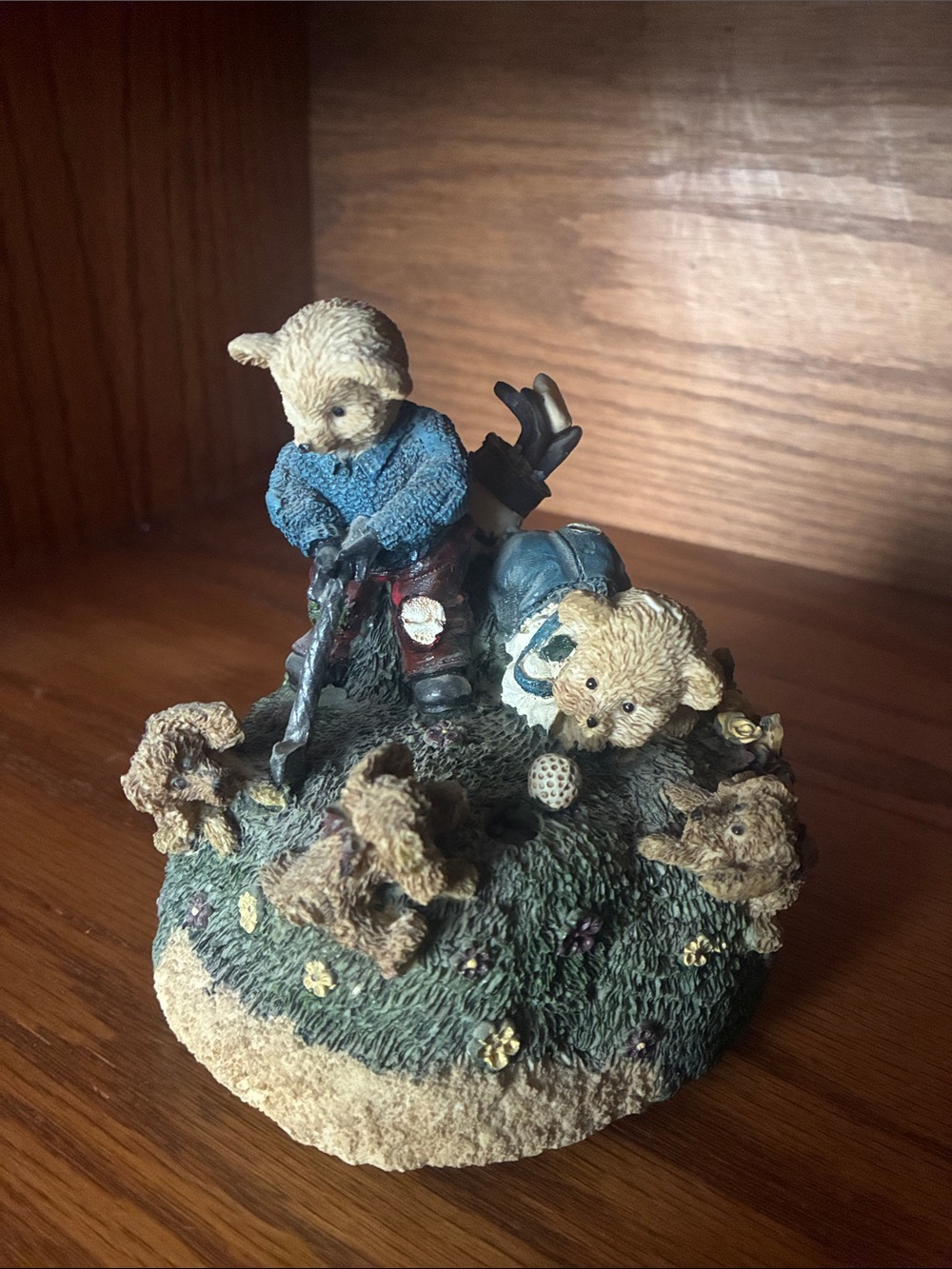 Boyd bears dad and bear golf music box